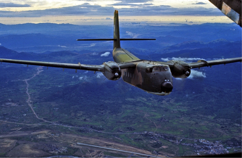 LAI-LỊCH CÁC DANH-HIỆU PHI-ĐOÀN C-7A CARIBOU - THÀNH GIANG
