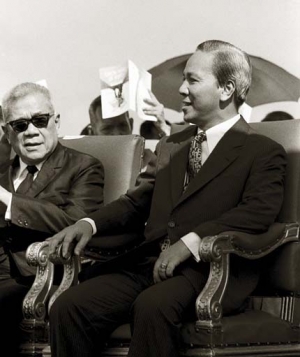 Cuộc ra đi lầm lũi của một Tổng Thống - Quốc Việt