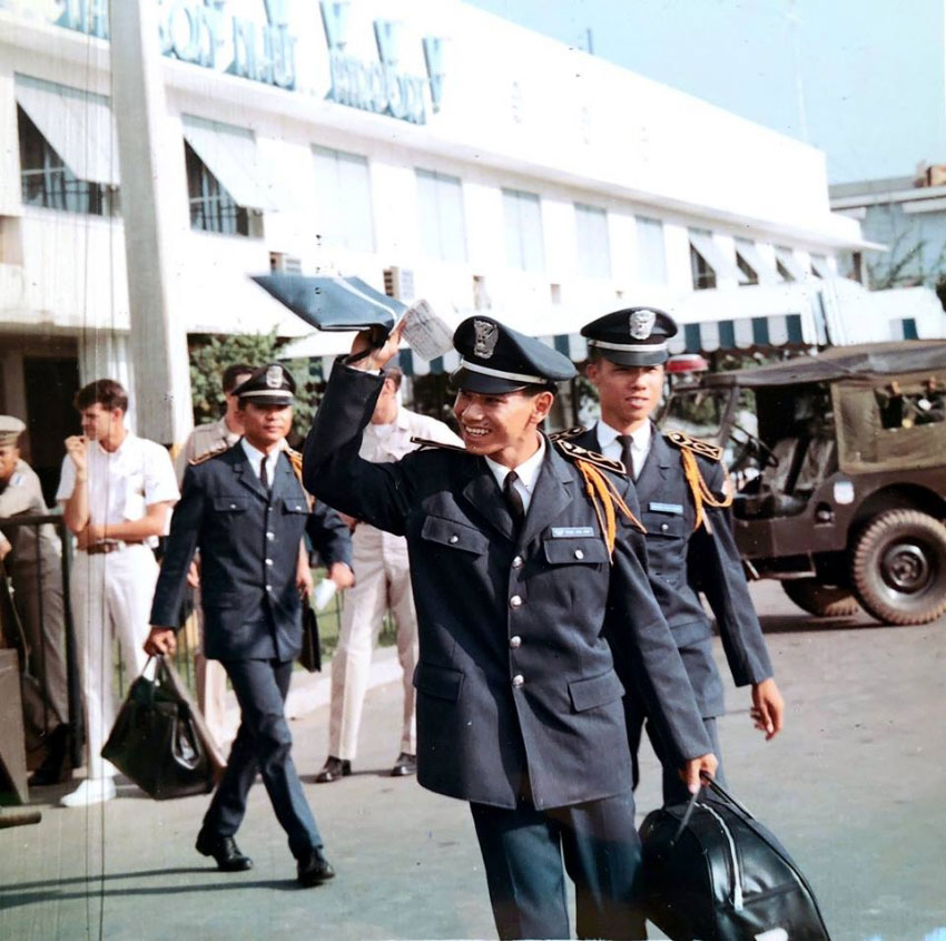 Buổi Tiễn Đưa SVSQ Không Quân Đi Du Học ở Phi Trường Tân Sơn Nhứt